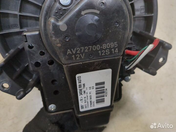 Двигатель отопителя Toyota Avensis 3, 2016