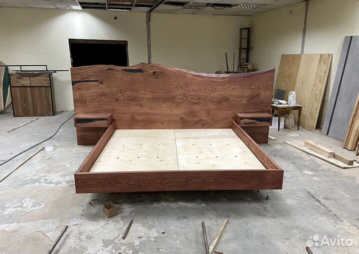 Кровать из дерева на заказ