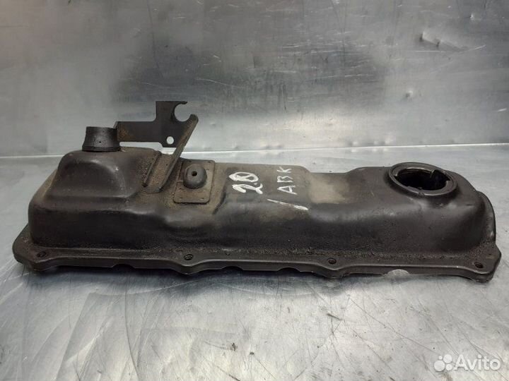 Крышка головки блока (клапанная) Audi 80/90 B4