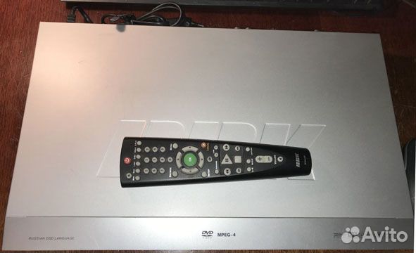 DVD-плеер караоке BBK dv326si с микрофоном