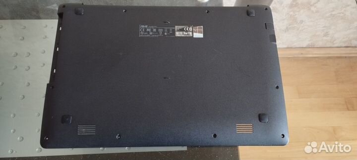 Нижняя часть корпуса Asus x553m