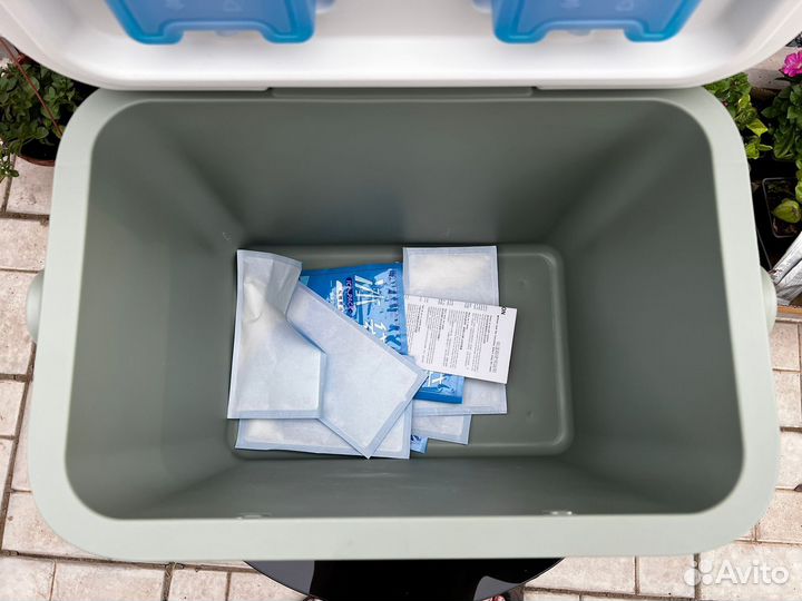 Термоконтейнер термобокс 22л