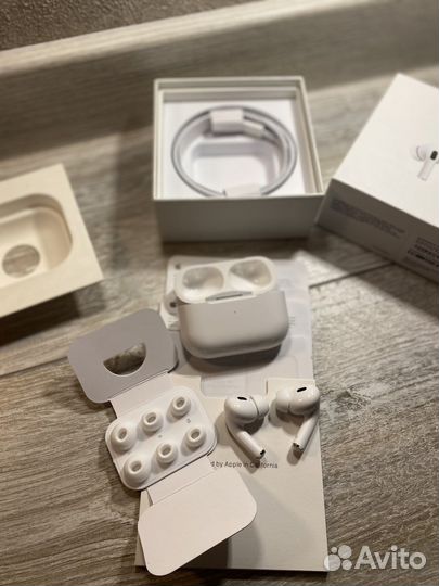 Apple AirPods Pro 2