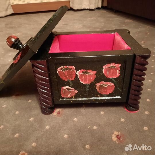 Ларь декоративный в русском деревенском стиле