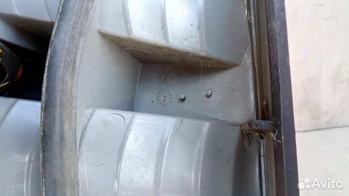 Фонарь Задний правый Опель Вектра Ц Желтый Поворот