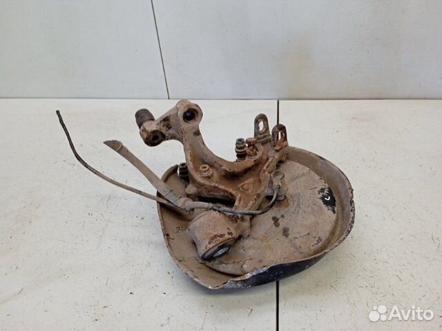 Кулак поворотный задний левый Audi A4 B7 2.0 2005