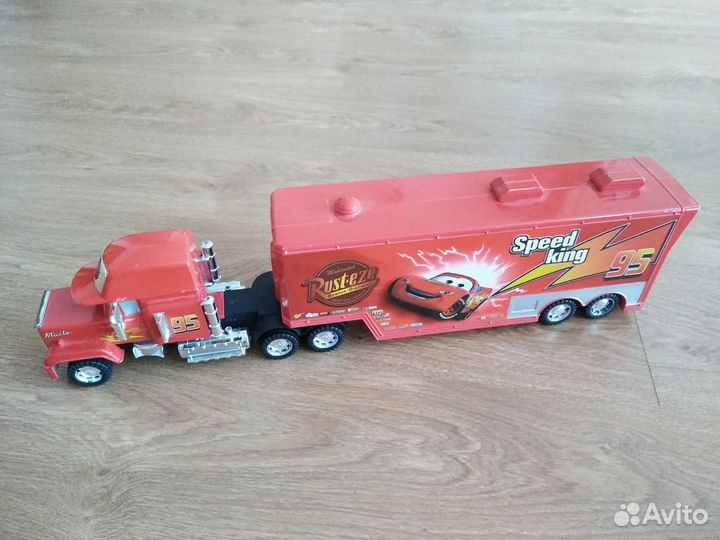 Машина игрушечная