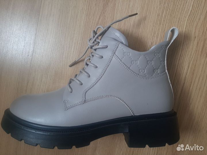 Ботинки кожаные демисезонные, серые