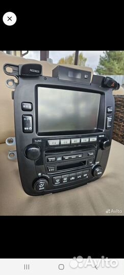 Штатная голова Toyota Kluger V 2005 года выпуска