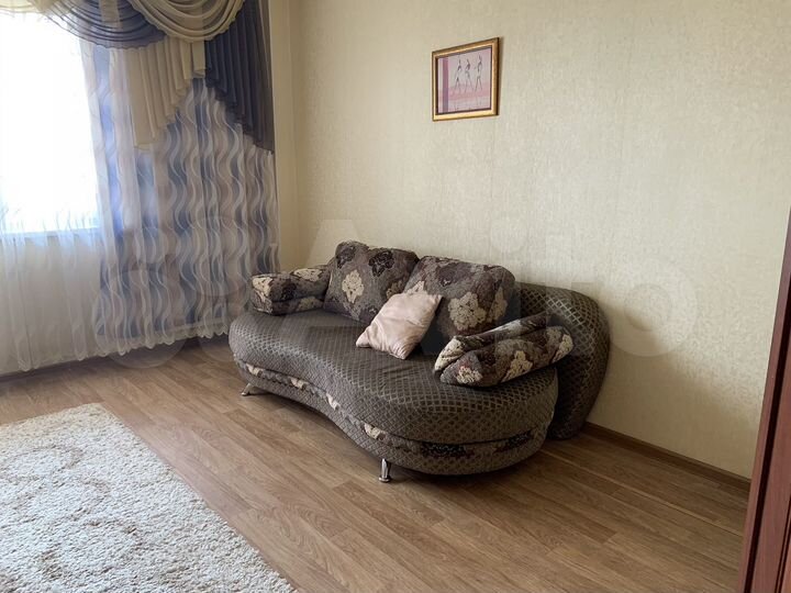 2-к. квартира, 60 м², 9/10 эт.