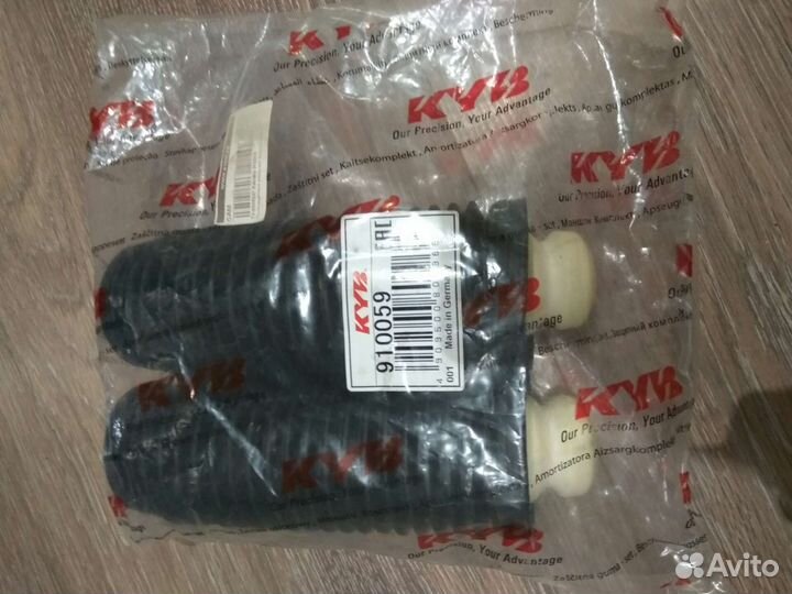 Комплект пыльников и отбойник переднего амортиз