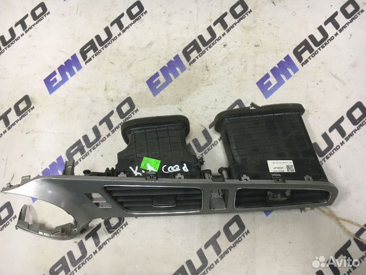 Дефлектор воздушный центральный Киа Сид 2