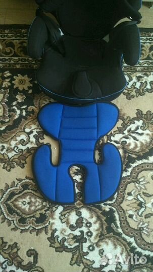 Автомобильное кресло