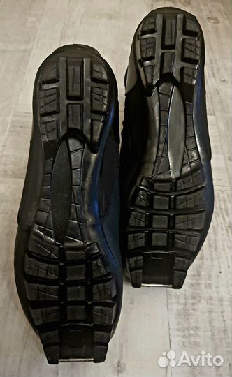 Лыжные ботинки с фиксацией голеностопа