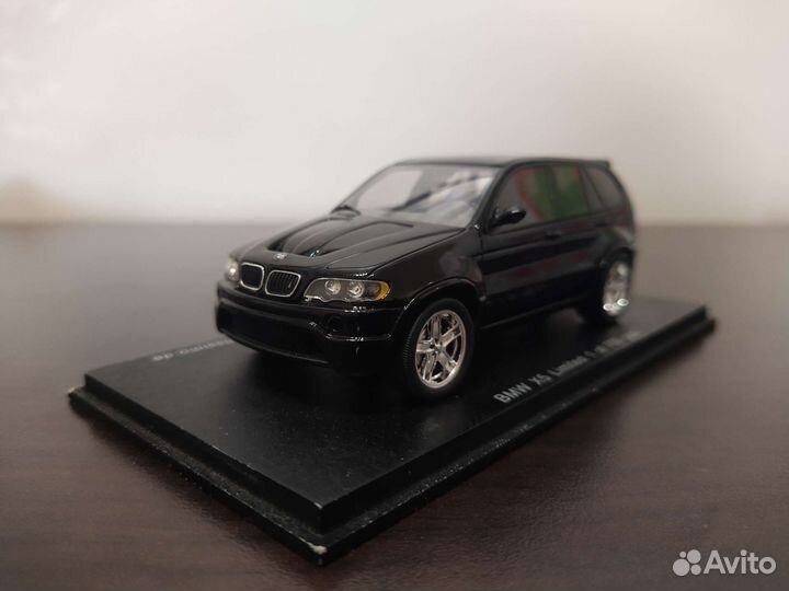 BMW X5 Spark 1/43