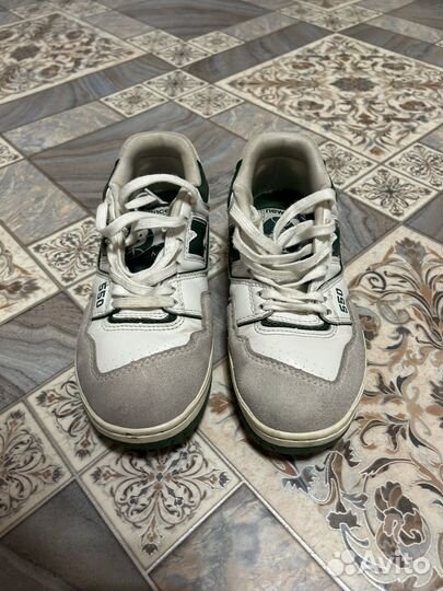 Кроссовки женские