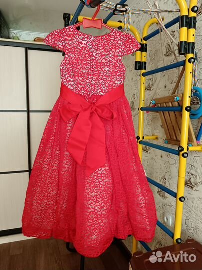 Платье нарядные для девочки, возраст 7 лет