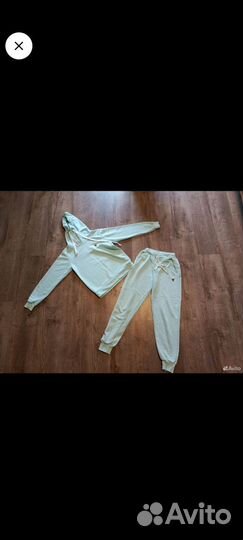 Спортивный костюм