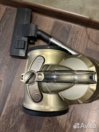 Пылесос контейнерный Vitek 1800W