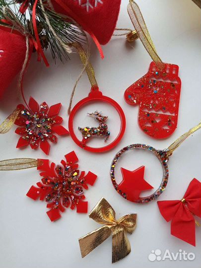 Ёлочные игрушки