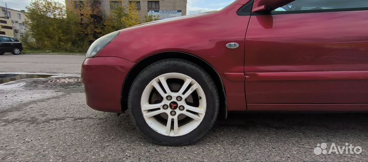 Mitsubishi Lancer 2.0 МТ, 2005, 200 000 км