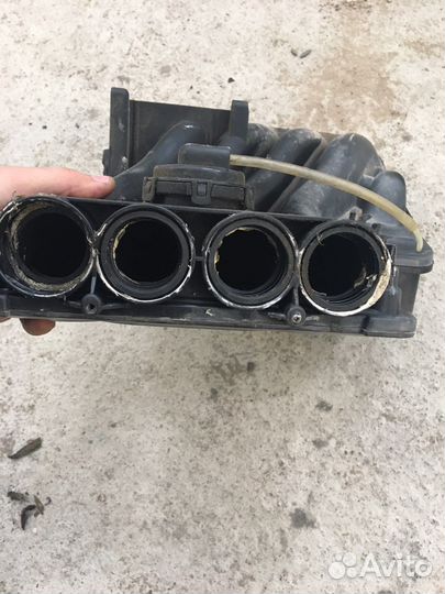 Впускной коллектор Skoda Octavia A4 Tour(2041)