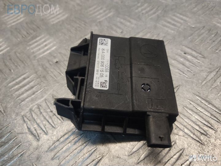 Реле на mercedes W205 s1140602