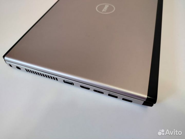 Ноутбук Dell Vostro 3700