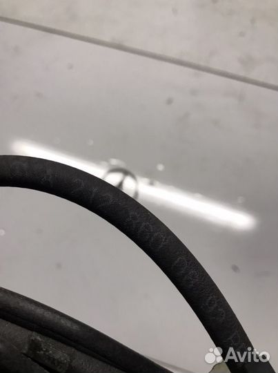 Форсунки омывателя лоб. стекла Мерседес w212,204