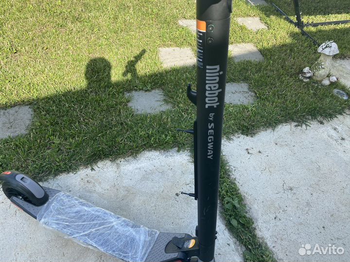 Электрический самокат Ninebot KickScooter ES3