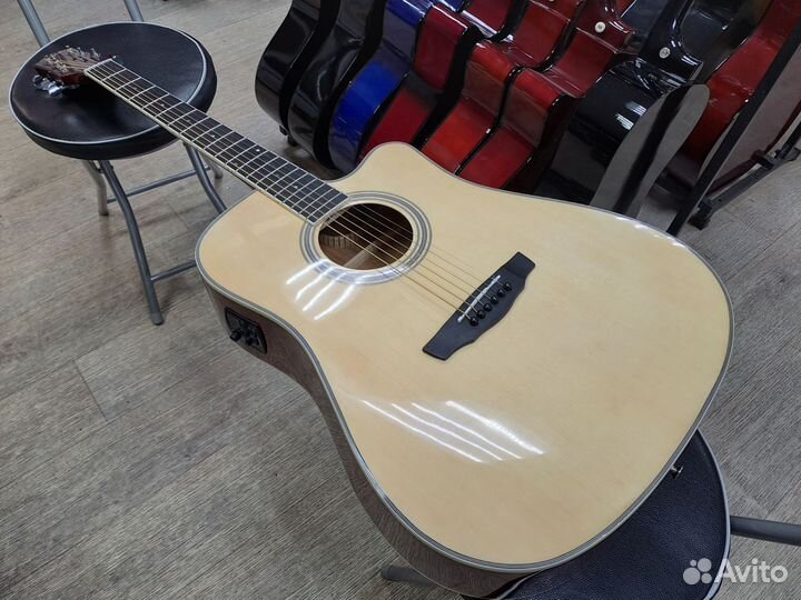 Гитара электроакустическая с подключением дредноут
