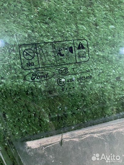 Стекло переднее правое Ford Focus 2 2005-2008