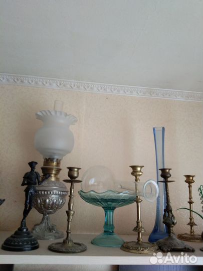 Лампа настольная, подсвечники, вазы