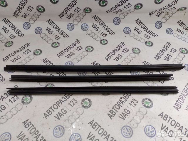 Бархотка двери Шкода Рапид