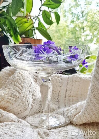 Вазы на ножке, креманки, конфетницы