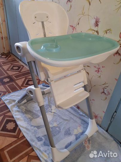 Детский стульчик для кормления