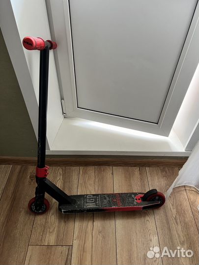 Трюковой самокат MGP