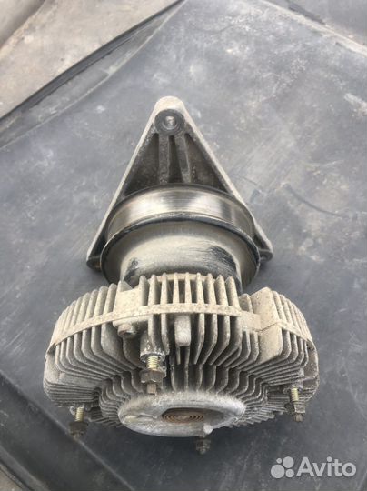 Кронштейн вискомуфты на 6ве1(6вд1)