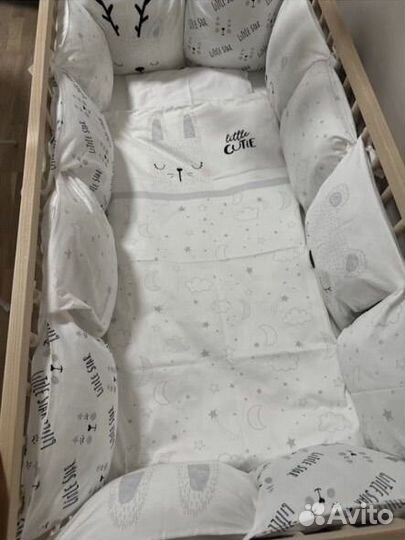 Комлект белья в кроватку