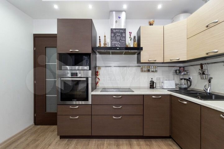 3-к. квартира, 90 м², 8/14 эт.