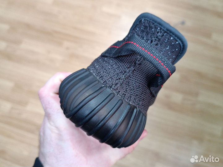 Кроссовки Adidas yeezy boost 350 v2 Statistic