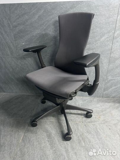 Кресло компьютерное Herman Miller Embody