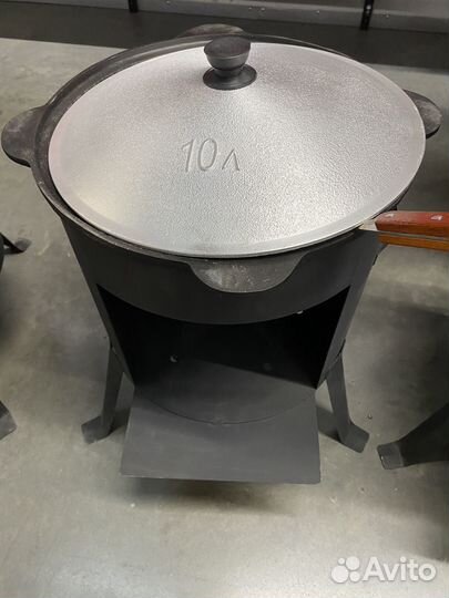 Казан чугунный с печкой 10л