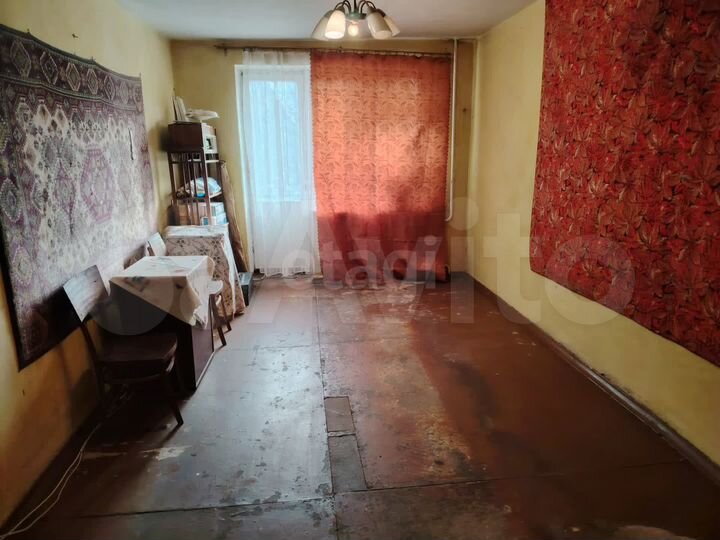 3-к. квартира, 60 м², 3/5 эт.