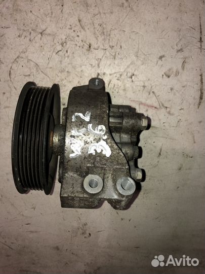 Jeep grand cherokee wk2 2011 3.6 насос гур