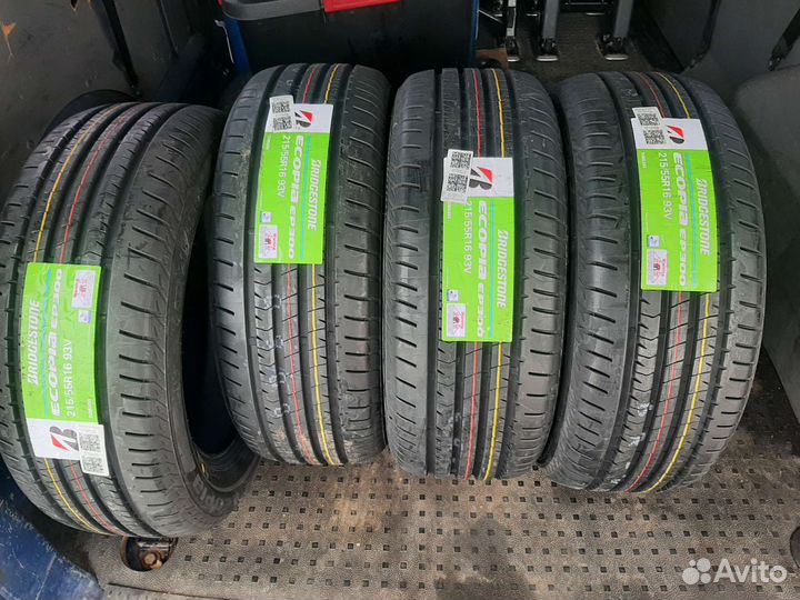 Bridgestone Ecopia EP300 215/55 R16 93V
