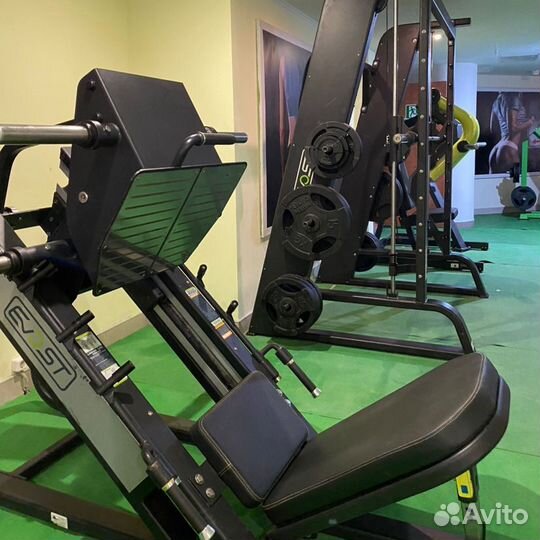 Абонемент в фитнес клуб Аzimut
