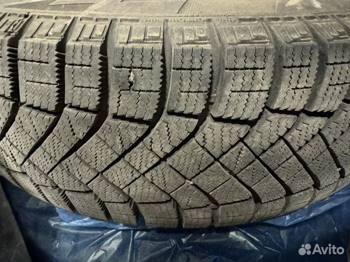 Pirelli Ice Zero FR 185/65 R15 92T