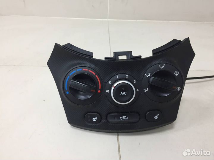 Блок управления отопителем Hyundai Solaris 2010-20