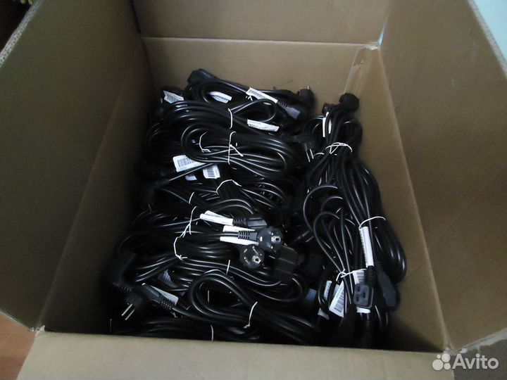 Кабель питания c19 / 3*1,5mm² / 4,5м